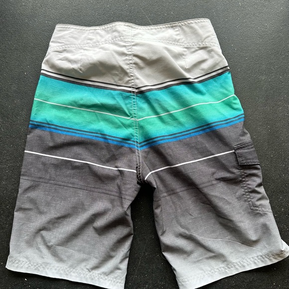 Hybrid shorts/swim trunks size 28” waist - Picture 2 of 2